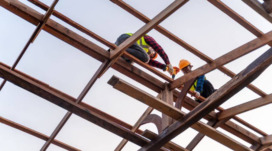 Professional gutter cleaning services in Strandburg, SD